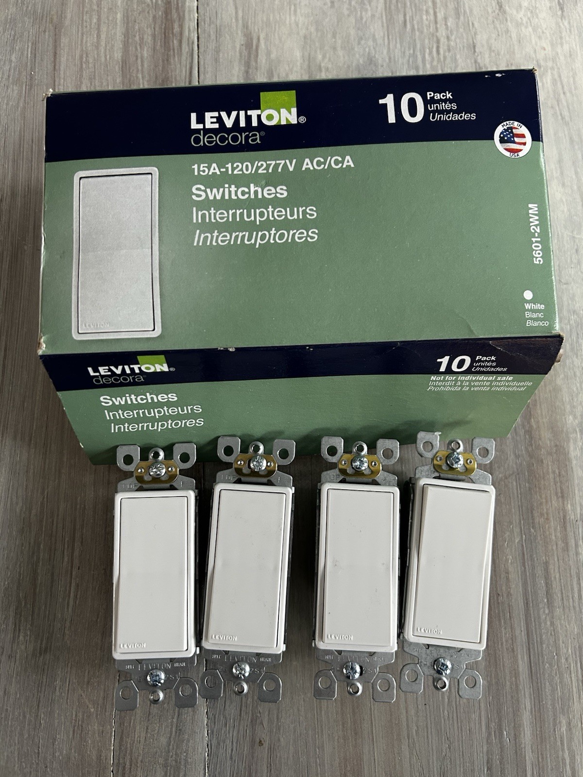 Leviton Decora 5601-2WM Rocker Switches NEW White 15A-120/277V AC/CA Lot of 14