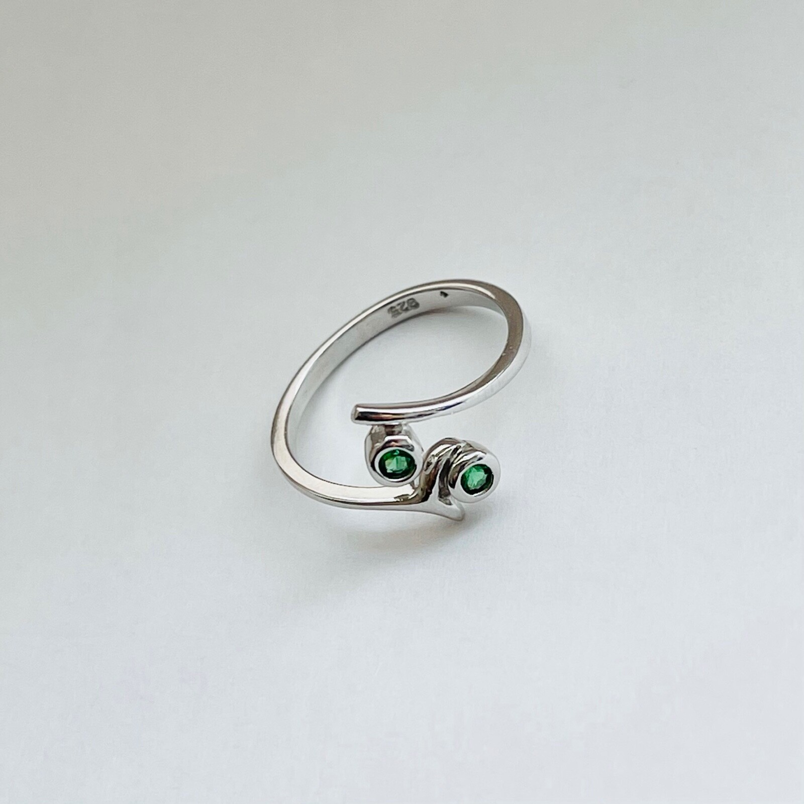 Sterling Silver Toe Ring With Emerald CZ, Silver Ring, CZ Ring, May Birthstone