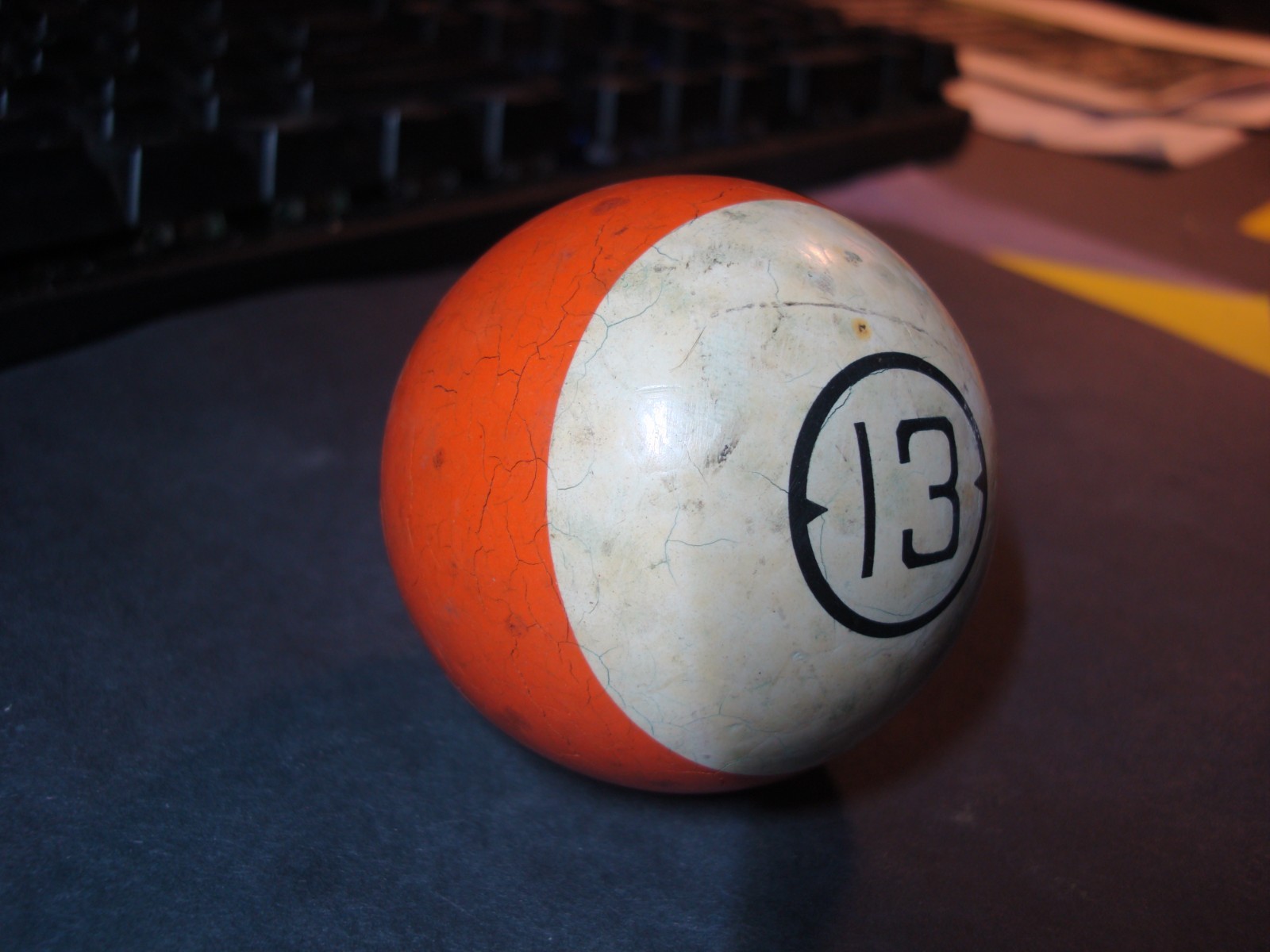 Brunswick Ivorylene Dart clay balls