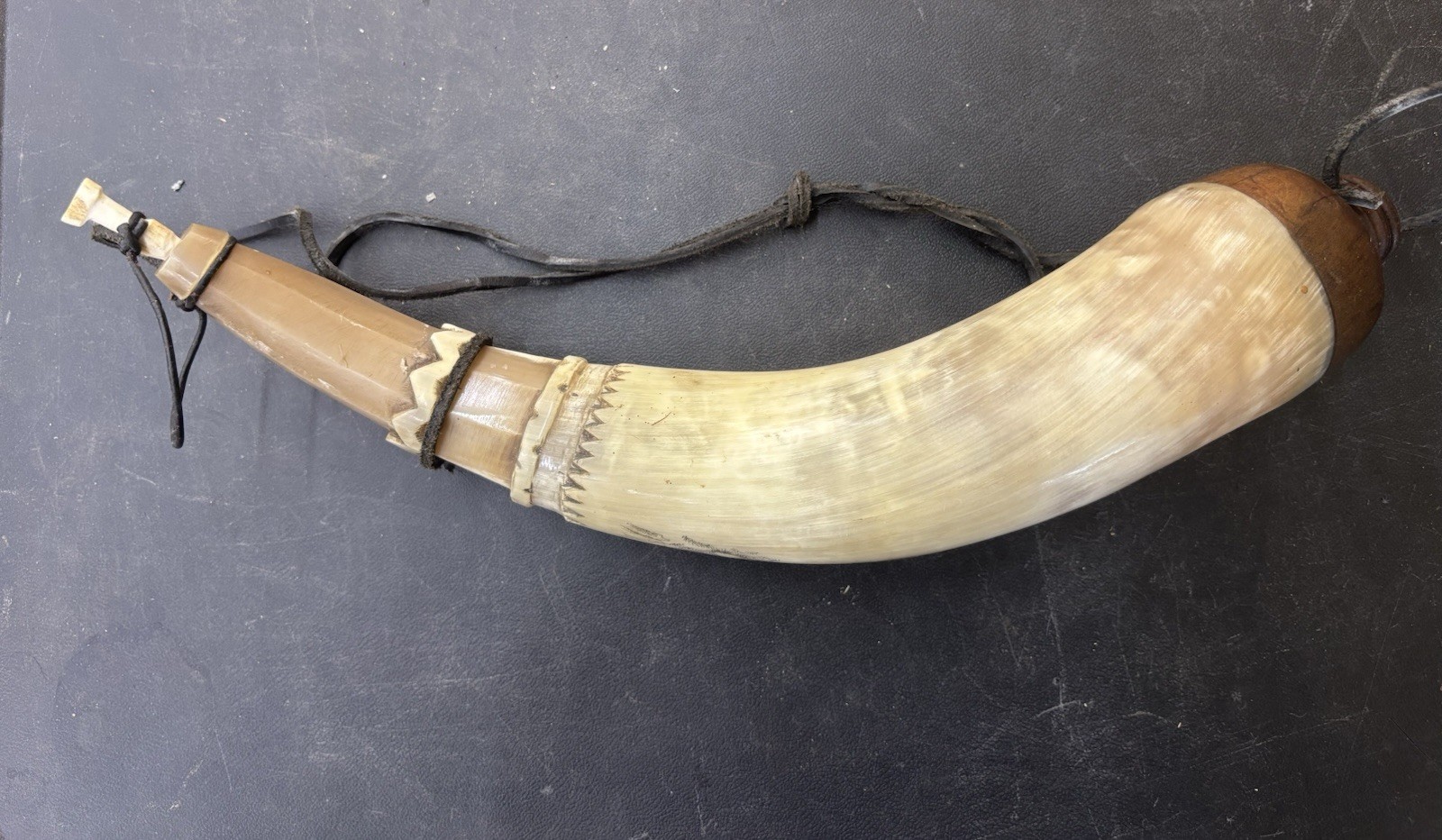 Custom Scrimshaw Powder Horn