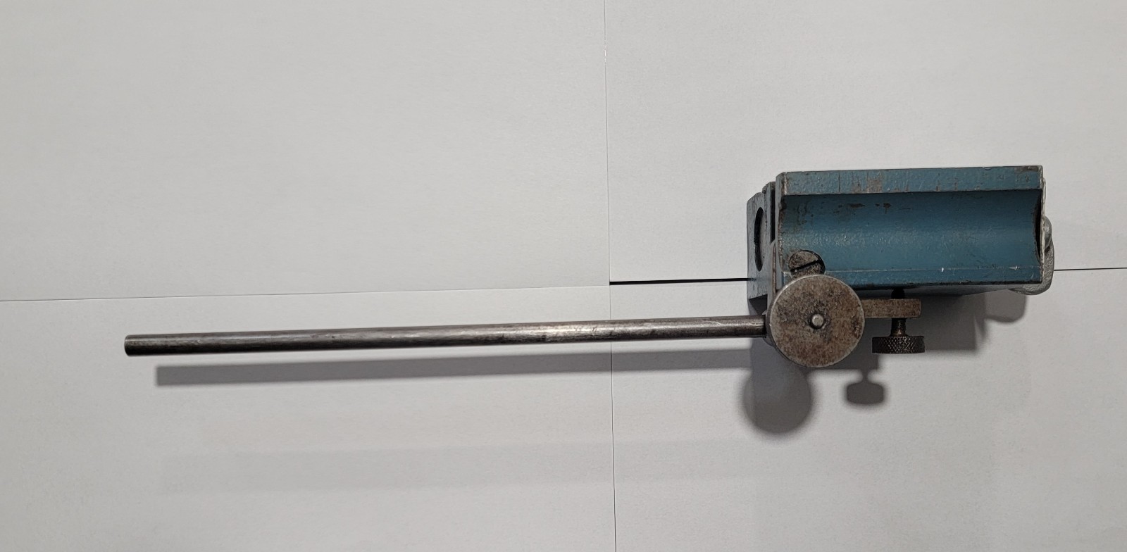 Brown & Sharpe 7743 Magnetic Base Dial Indicator Holder