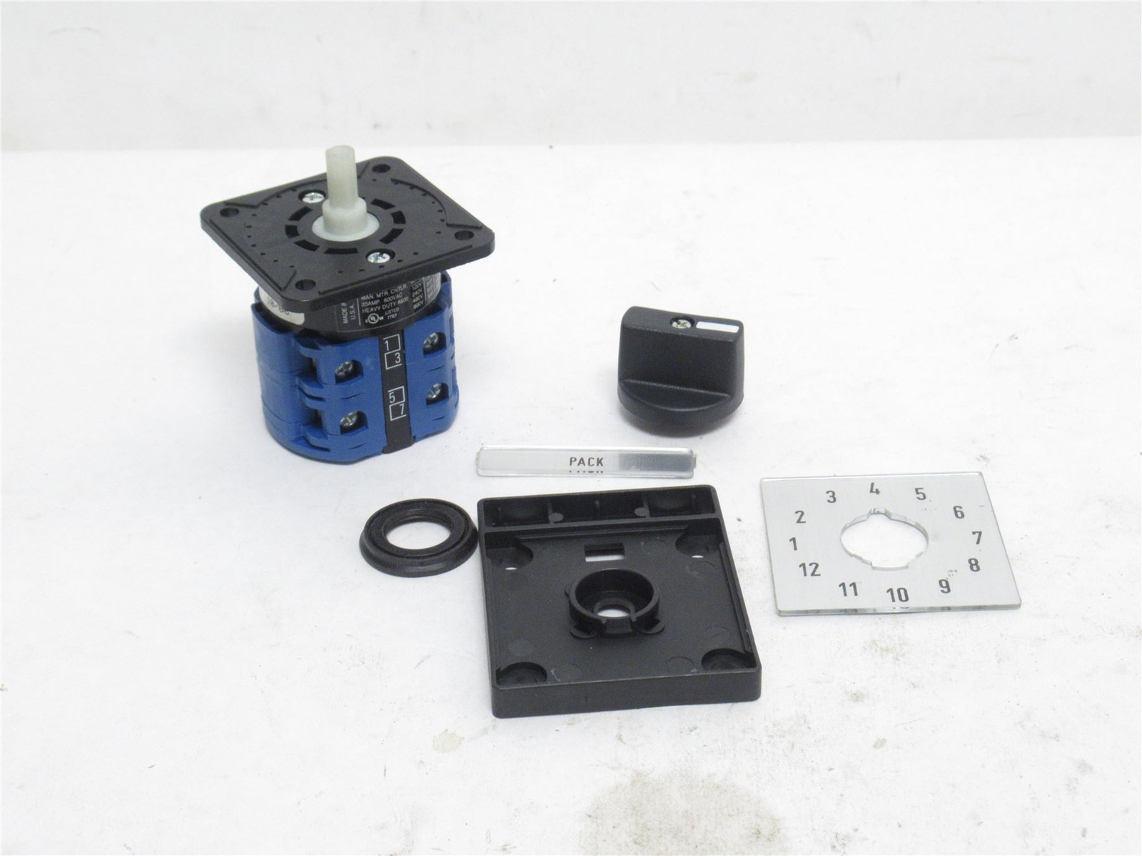 241407 New-No Box; Kraus & Namier CA11-1 Switch; 12-Pos; 5HP; 6A; 600VAC