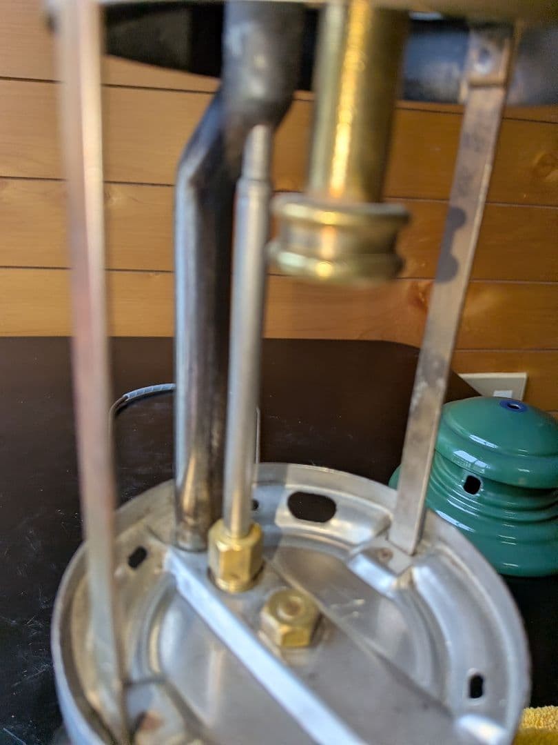 Coleman Pre-Owned Lantern 202 Professional 57 Made In