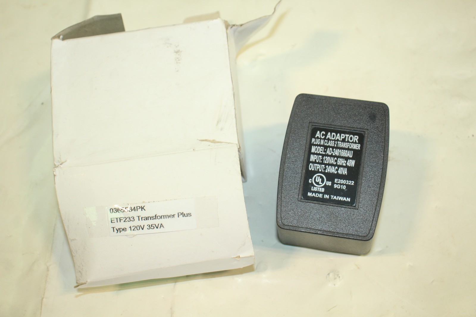 Sloan AC Adapter AD-2401660AU 0365534PK ETF233 120V 35VA