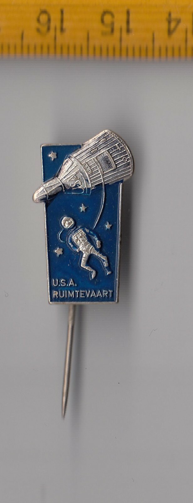 Vintage USA Space Travel Exploration pin badge 1960s Astronaut