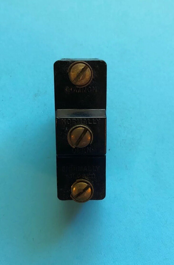 *NOS* BA-2RB-AZ- MICRO SWITCH-FREE SHIPPING*