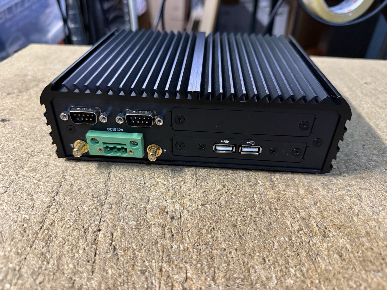 BCO-2000-WHL-8145U Fanless Mini Computer w/ i3-8145UE 16GB 120GB SSD WiFi No PWR