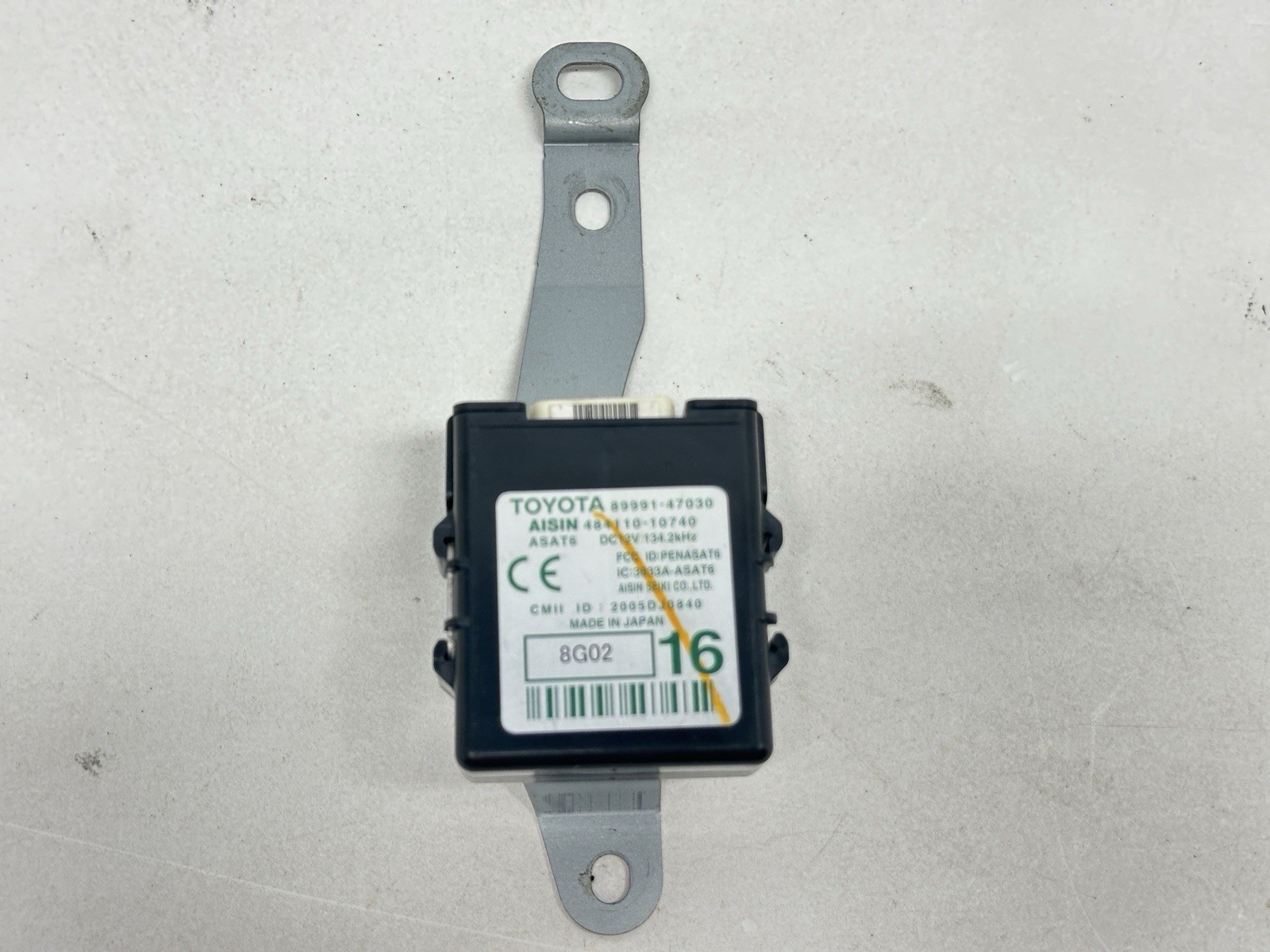 T50762 2004-2009 Toyota Prius Front Door Oscillator Control Module LH 8999147030