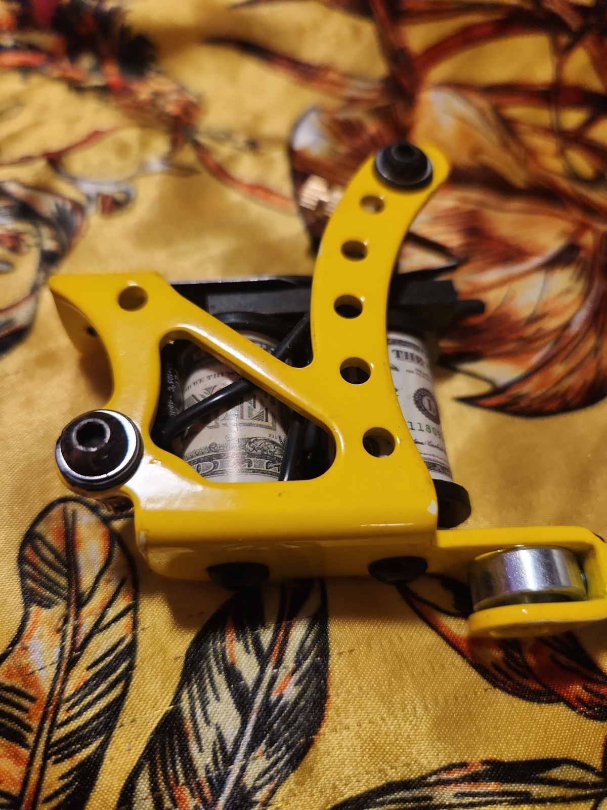 Traditional coil tattoo machine ( Without instructions, ink , or needles)