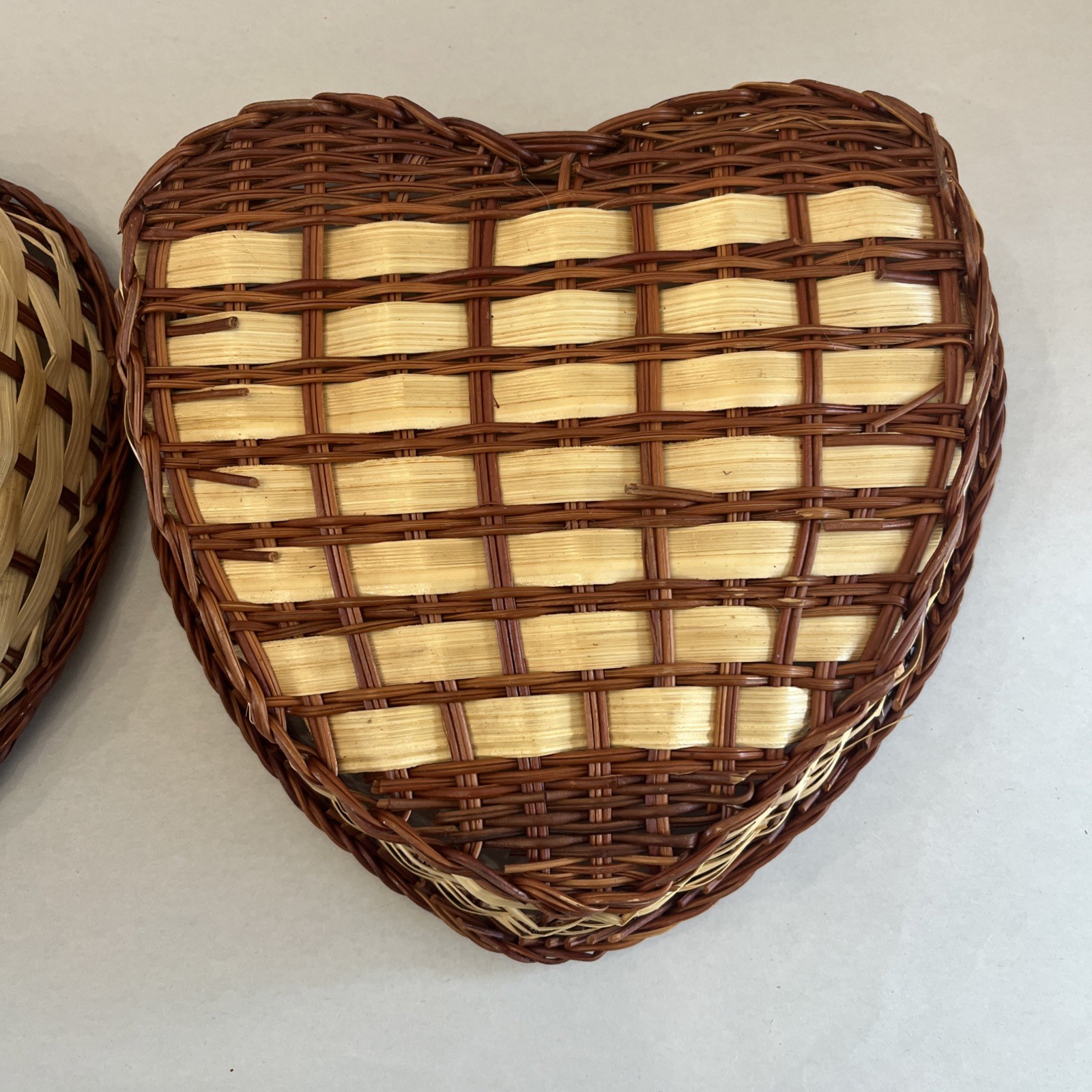 2 Vintage Baskets Wicker Heart Shaped Gallery Wall Storage Plants Serving Decor