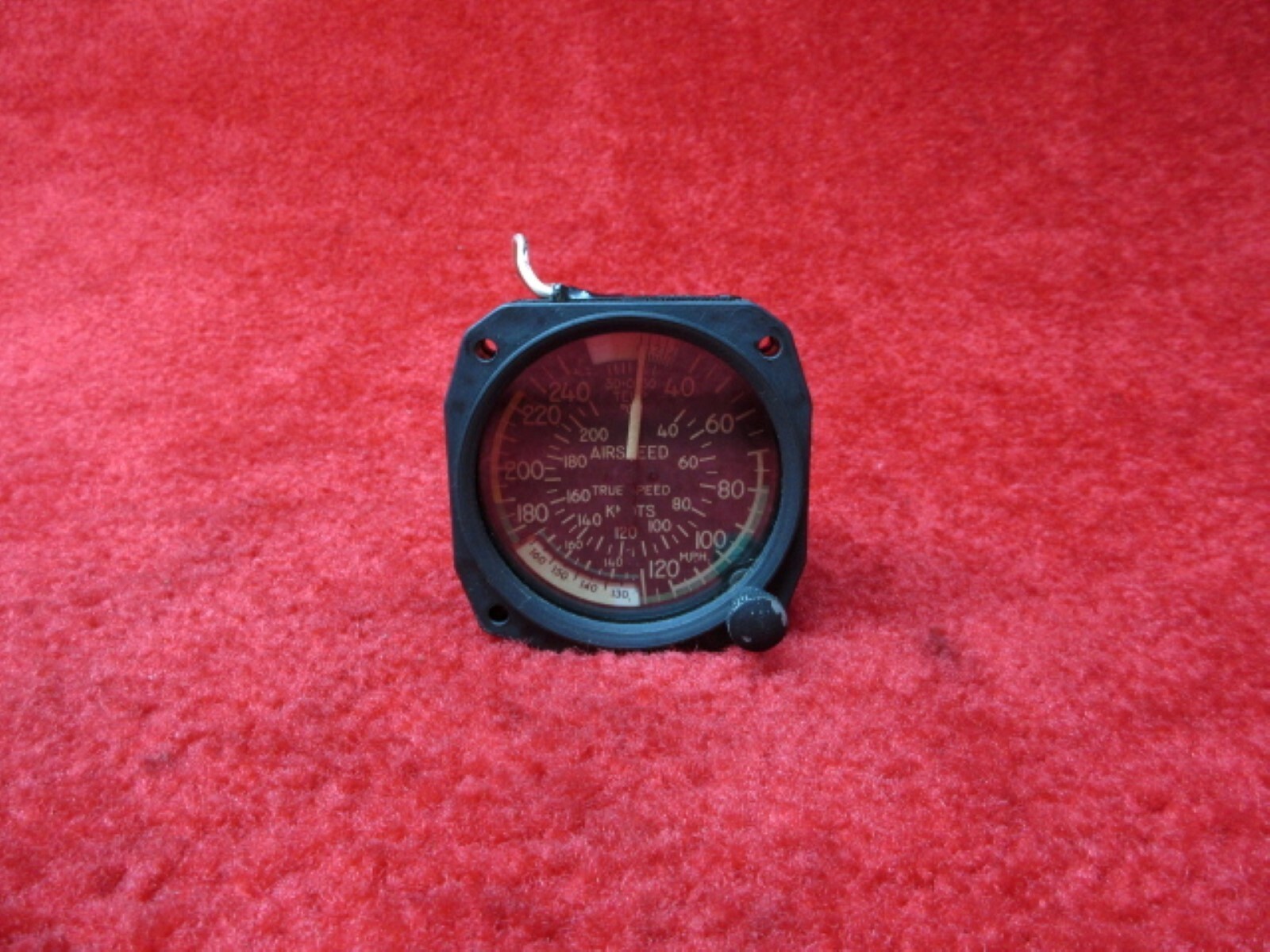 United Instruments Airspeed Indicator PN 8125