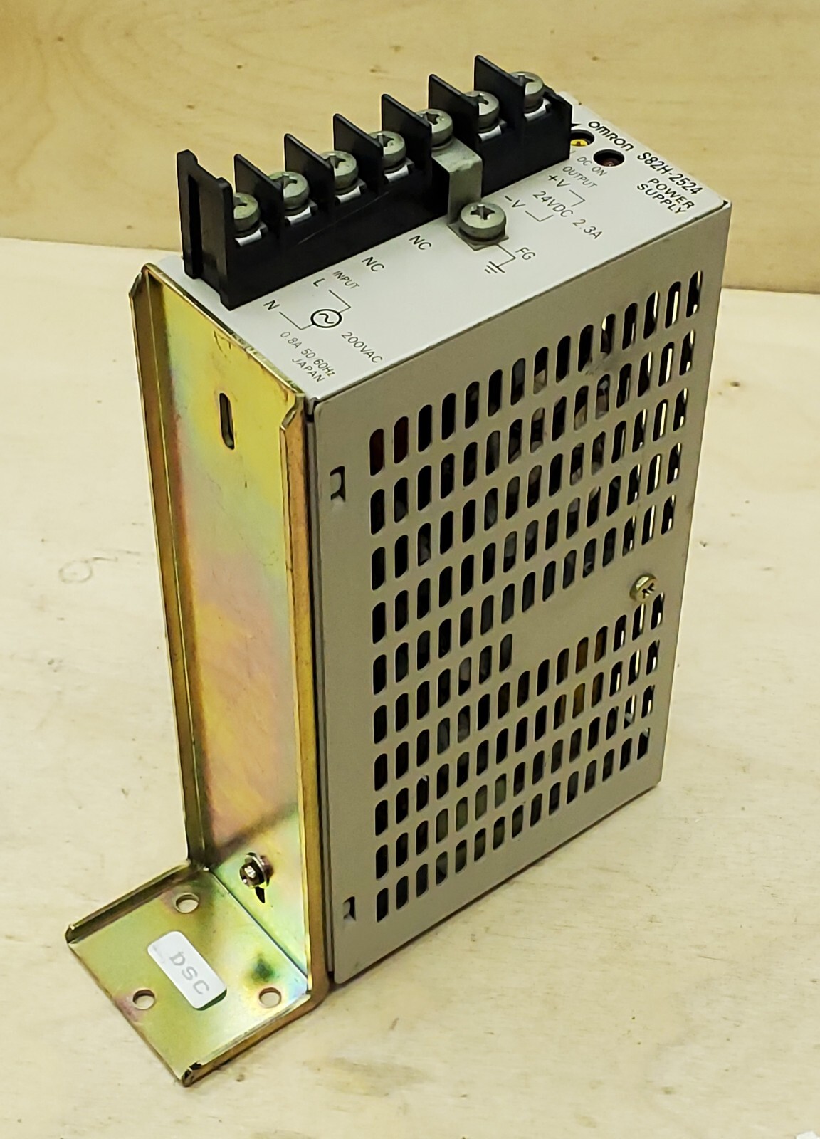 S82H-2524 Omron Power Supply 24VDC 2.3 Amp Output @ 200 VAC Input - Tested 👍