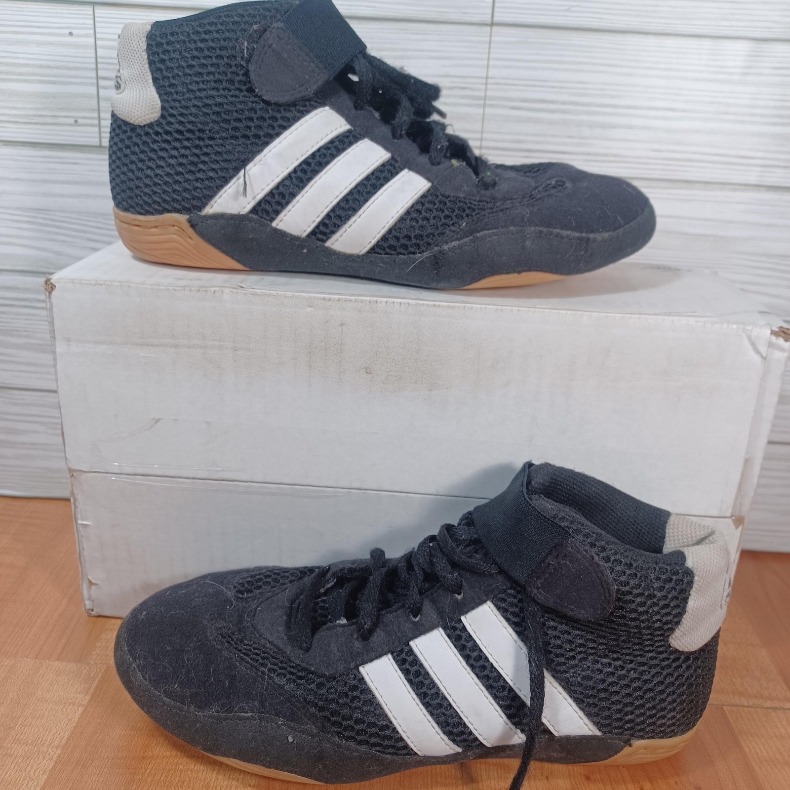 Adidas Mat Hog Wrestling Shoes Mens Boys 5 Youth Black White Mesh Lace Up 116379