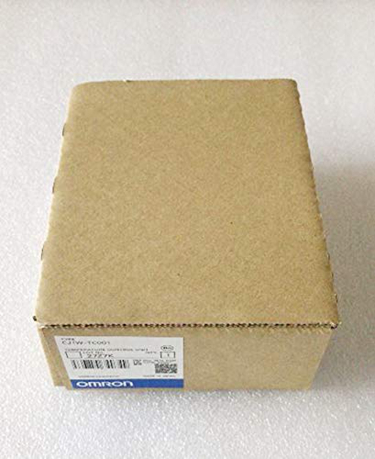 New In Box OMRON Temperature Control Unit CJ1W-TC001 CJ1WTC001