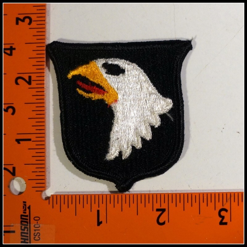 Military Patches US Army 101st Airborne Division New Old Stock #T2583