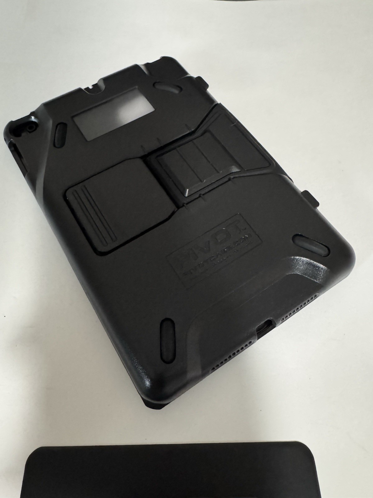 PIVOT MN5 iPad Mini 4 and mini (5th gen.) OPEN BOX