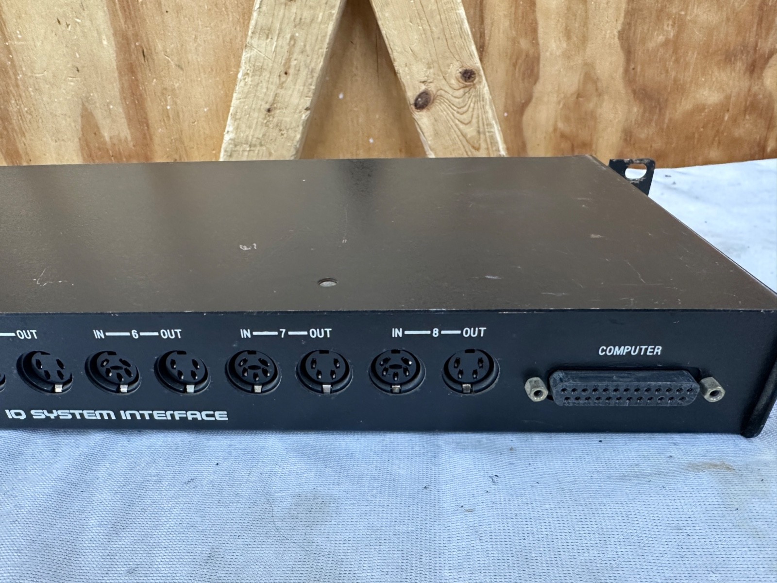 Crown IQ Interface 2 8 CH IQ System - Please Read