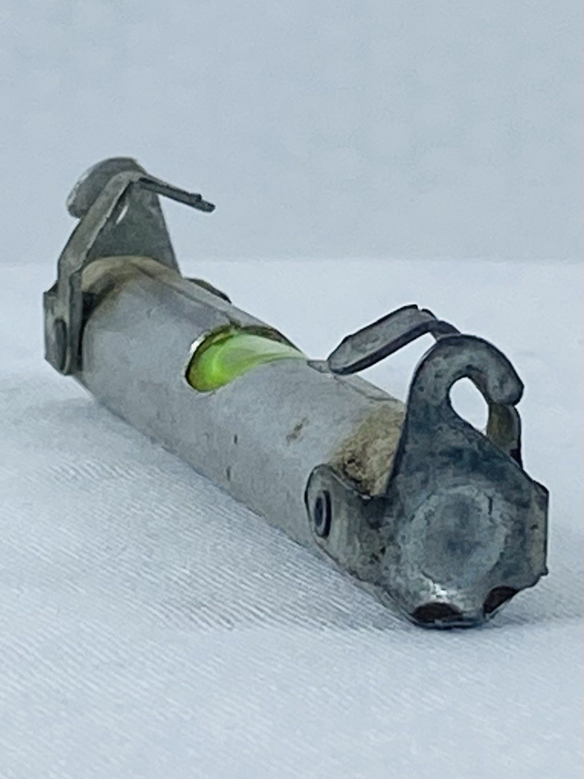 HALL No. 1 Aluminum Single Bubble Line Level