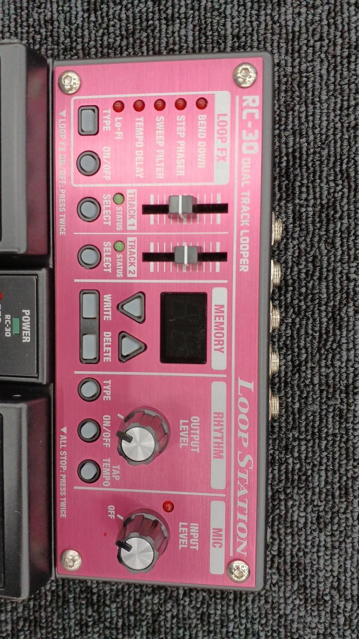 BOSS Model RC-30 Loop Station