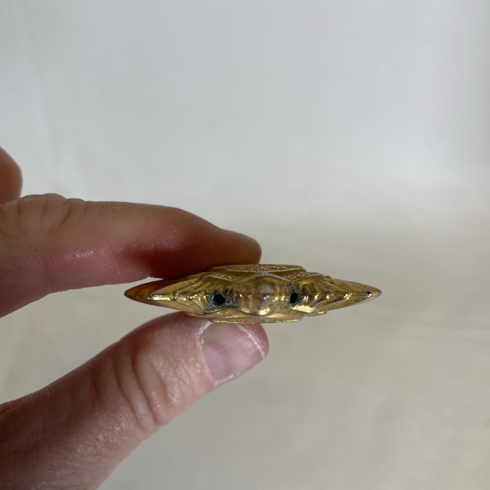 WW2 Canadian Le Regiment De Levis Cap Badge Pendant