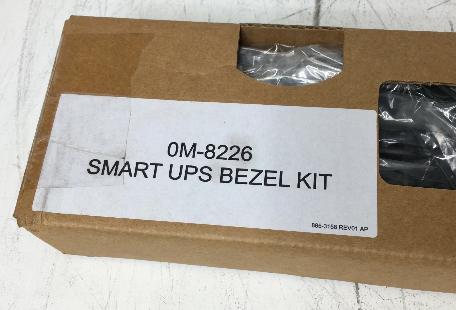 NEW APC Smart UPS Bezel Kit 0M-8226