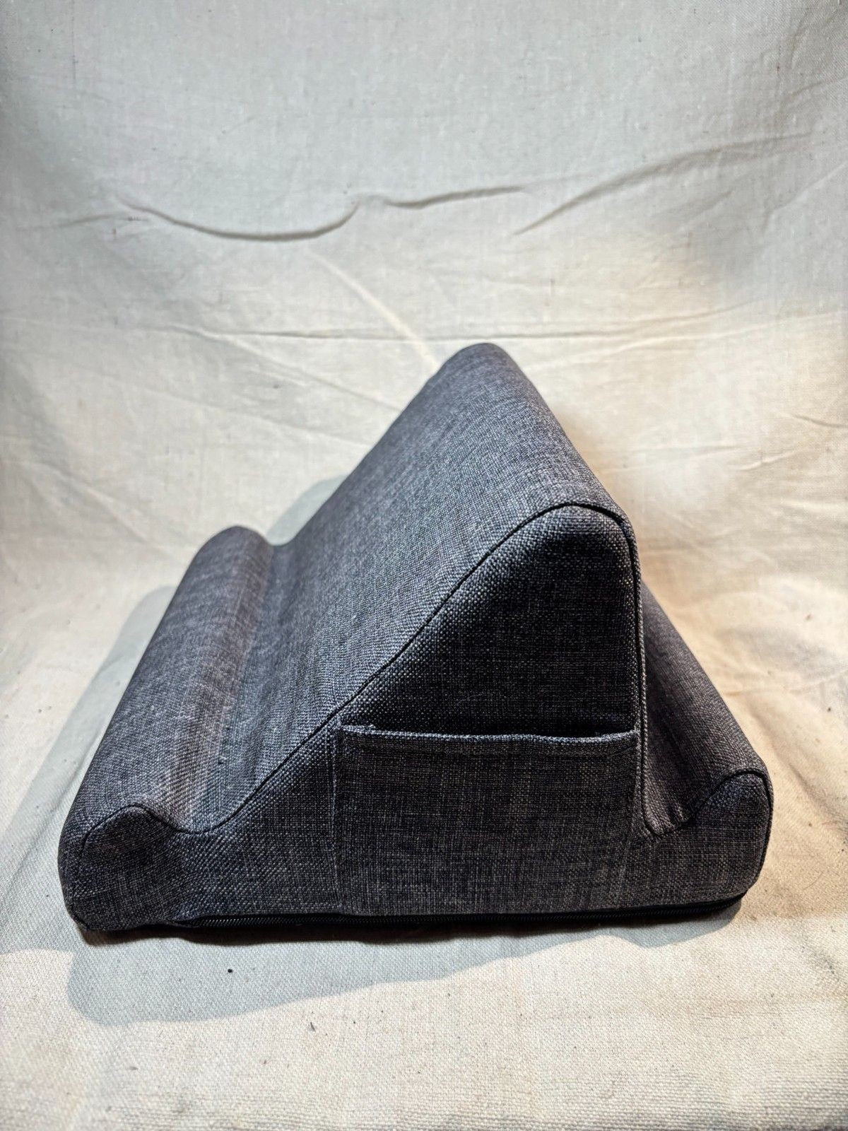 Pillow Tablet Stand For Books Kindles iPad With Storage Pockets