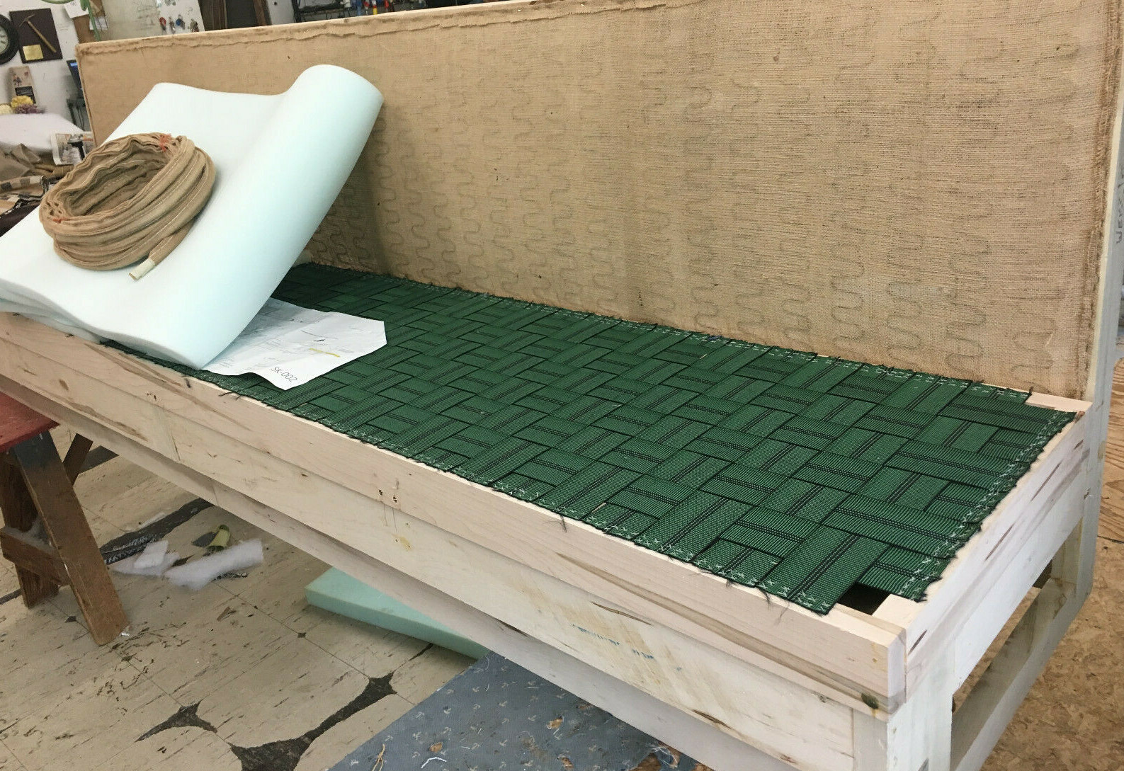 Burlap Covered Fox Edge / Edge Roll 1" X 50 ft/roll. Made In U.S.A .
