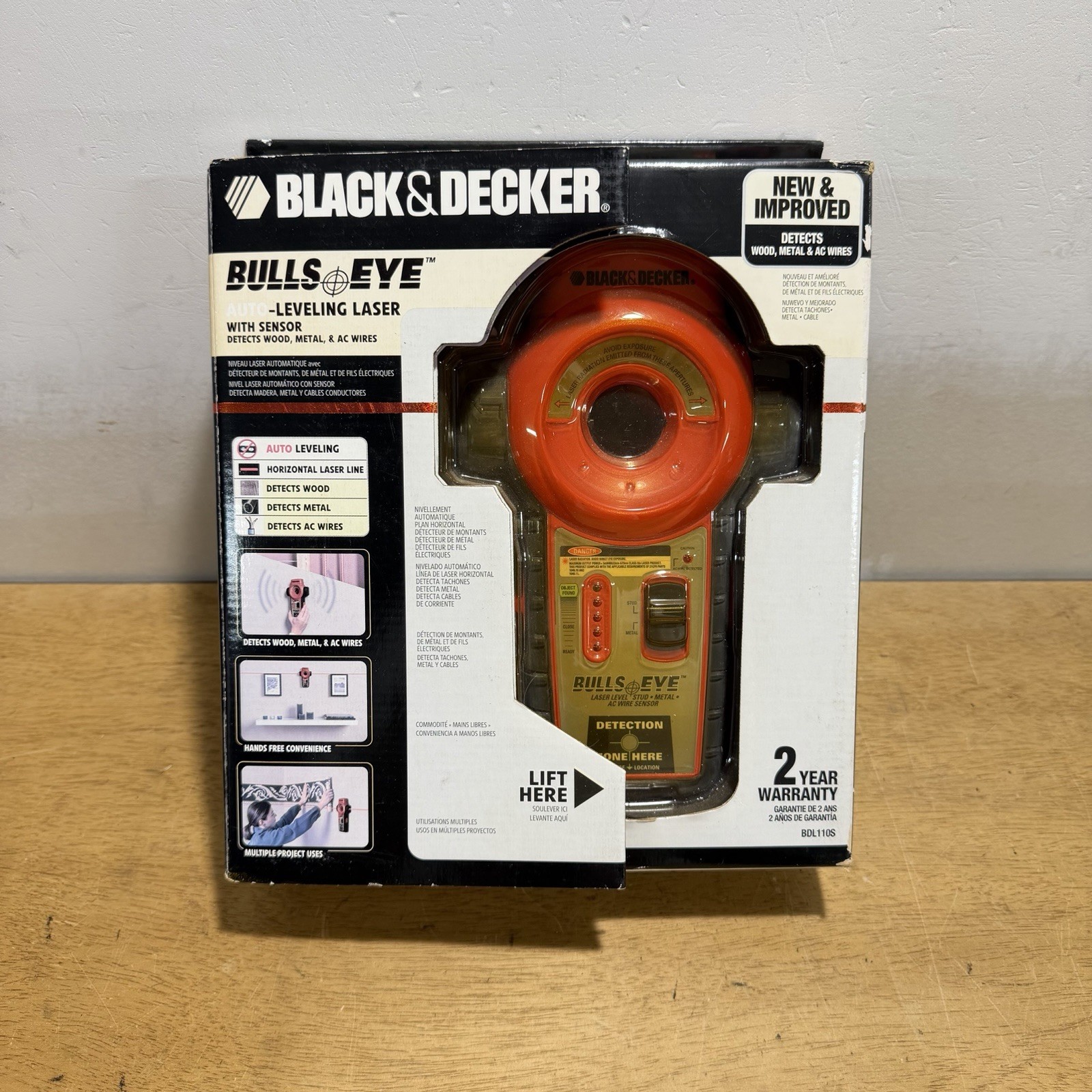 Black & Decker Bulls Eye Auto-Leveling Laser with Sensor BDL110S BRAND NEW SEAL