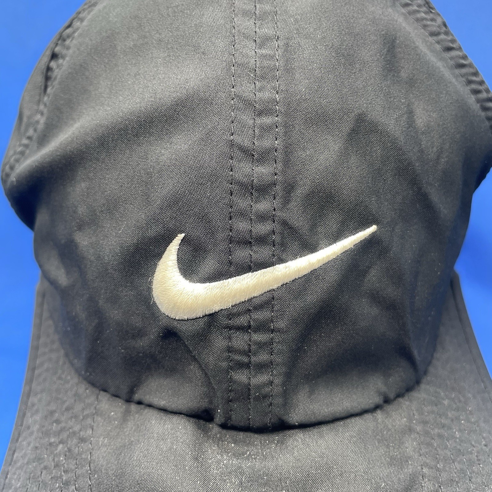 Nike Dri-Fit Hat Black Featherlight 6 Panel Vented Running Strapback Cap