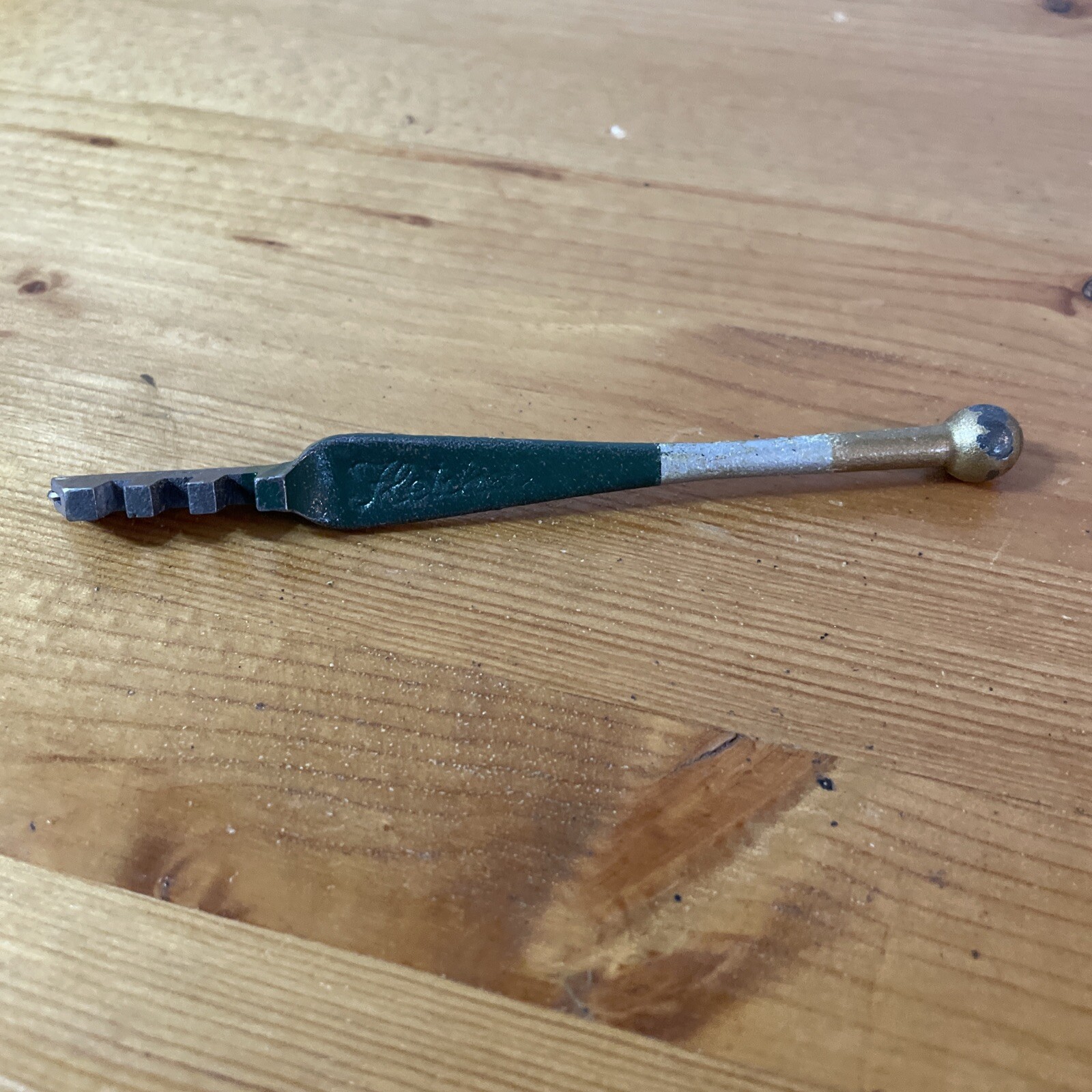 The Fletcher Terry Company Glass Cutter Micro Finish Wheel Gold Tip 124 Made USA