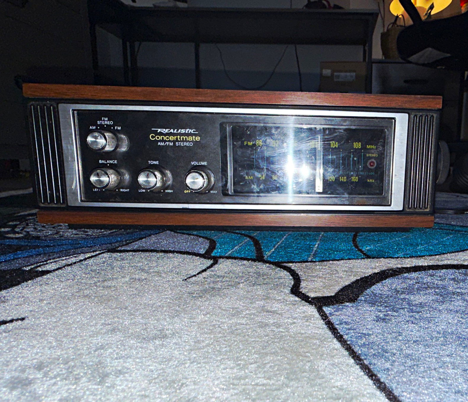 Realistic Concertmate AM/FM Stereo Receiver, Woodgrain - MPN 12-734 working