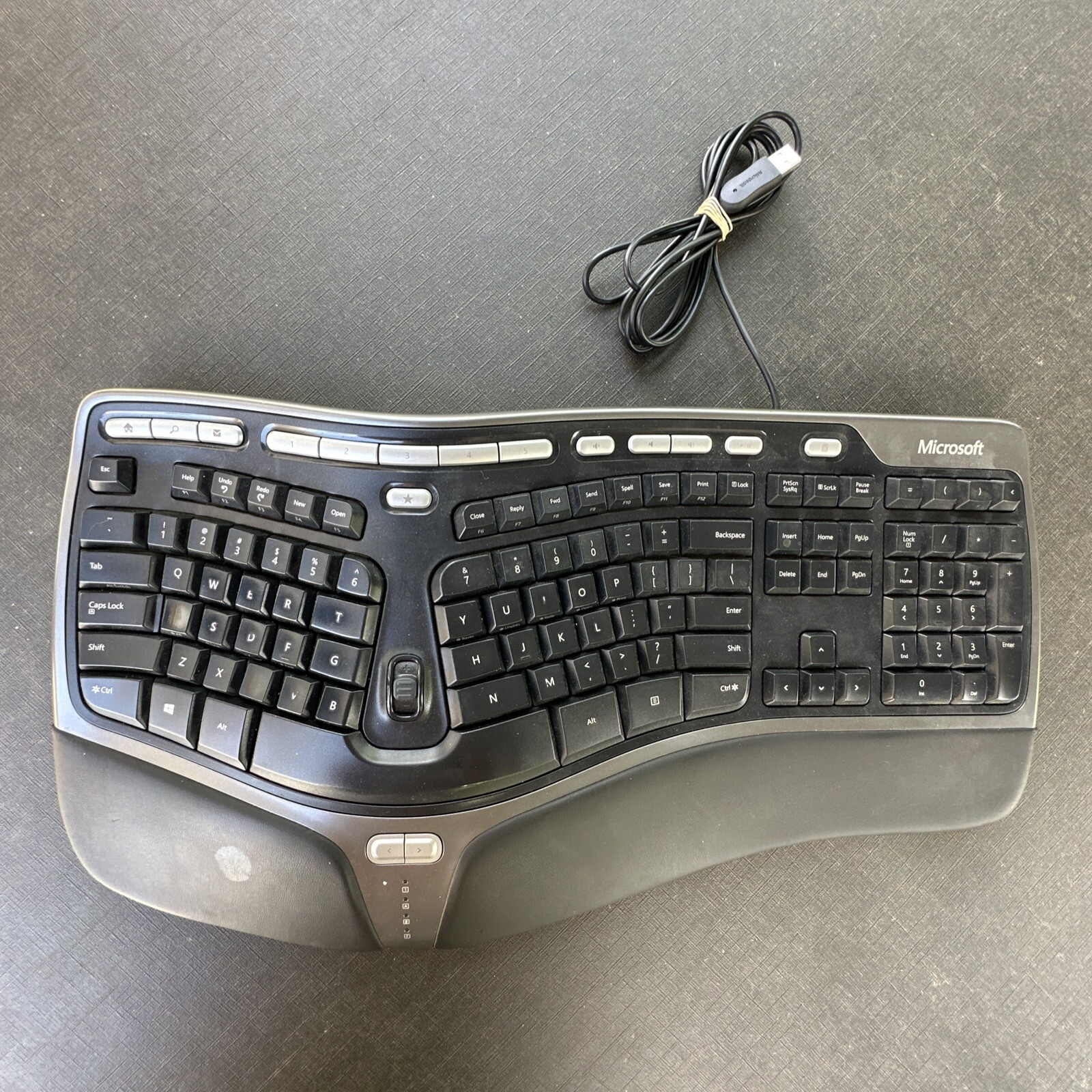 Microsoft KU-0462 Natural Ergonomic USB Keyboard 4000 v1.0 Model 1048 Tested