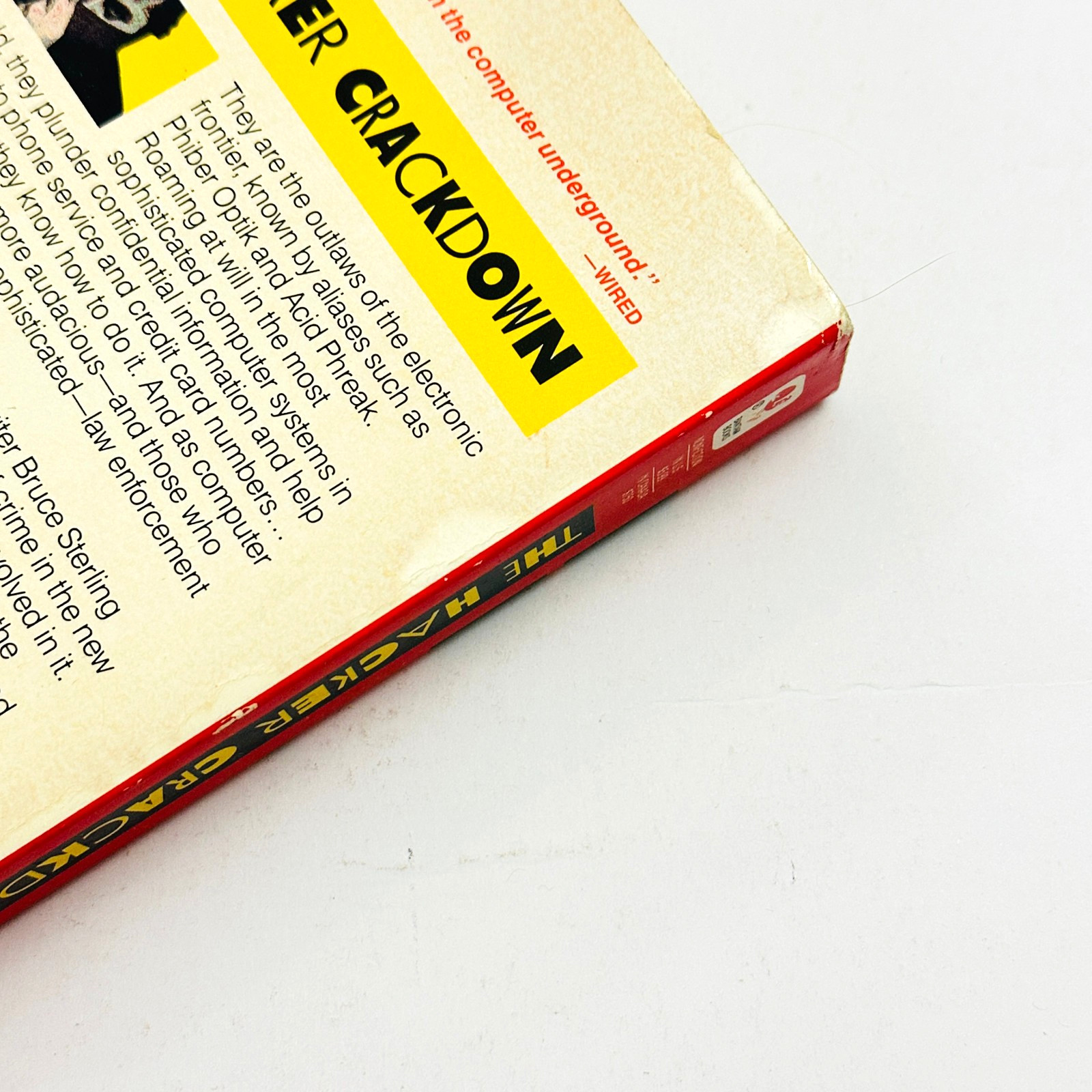 The Hacker Crackdown - Law And Disorder On The Electronic Frontier 1stPB Hacking