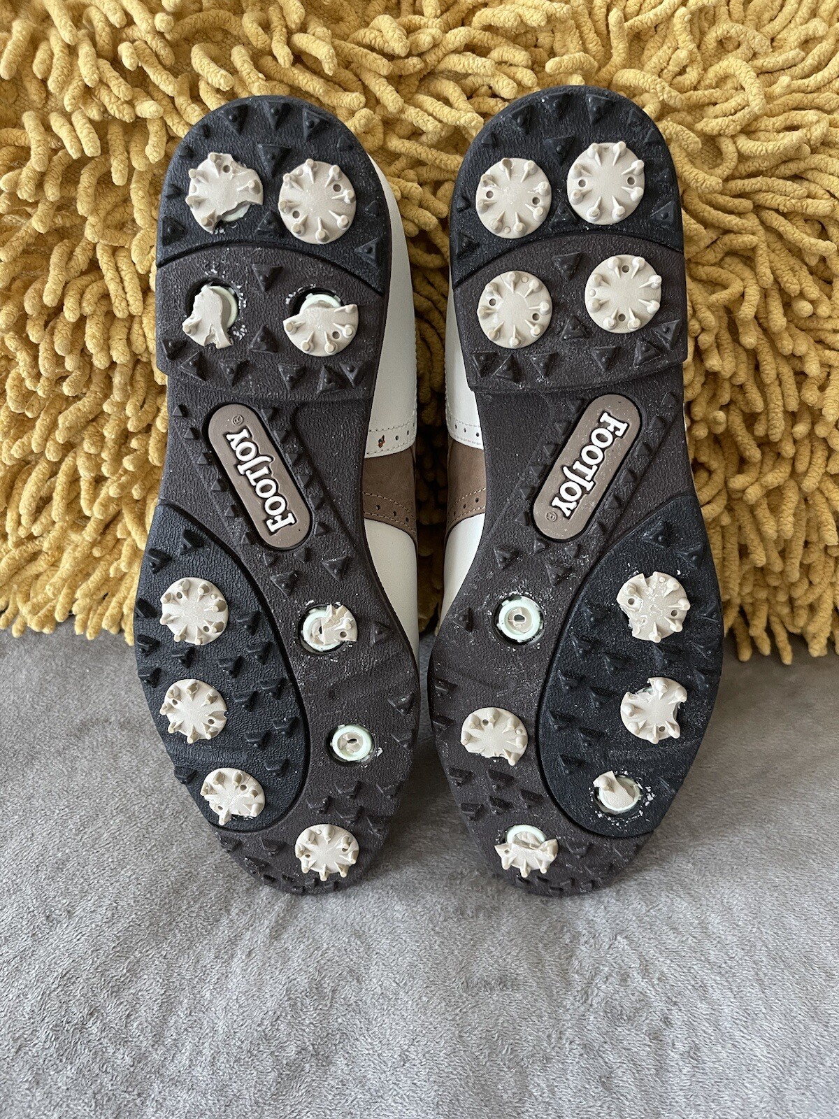 FootJoy SoftJoys Junior Brown White Leather Golf Cleats Size 6