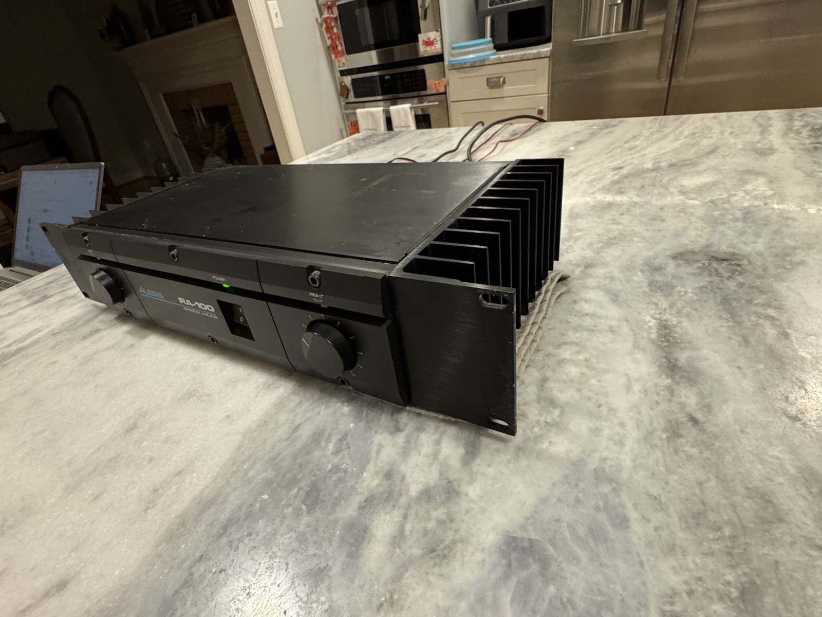 Alesis RA-100 Reference Amplifier 75 WPC @ 4 Ohms Stereo - Tested Working Video