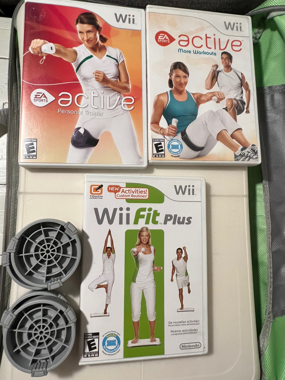 Wii Fit Bundle Balance Board, Skin, Storage Bag, 3 Games - Active Trainer & Plus
