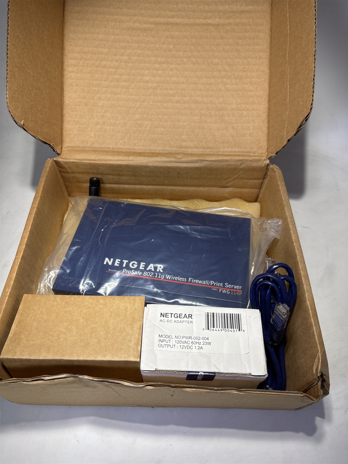 Netgear FWG114P ProSafe 802.11g Wireless Firewall Print Server