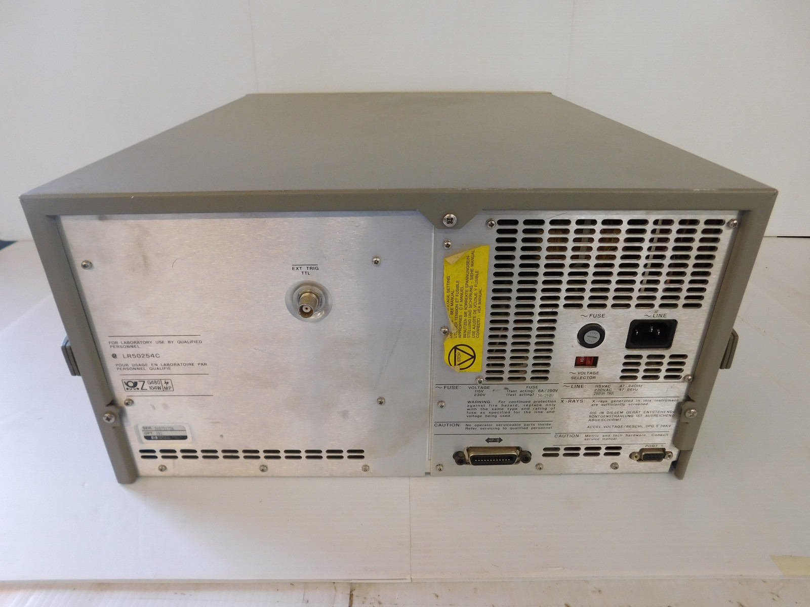 HEWLETT PACKARD 35660A DYNAMIC SIGNAL ANALYZER (BSJ47)