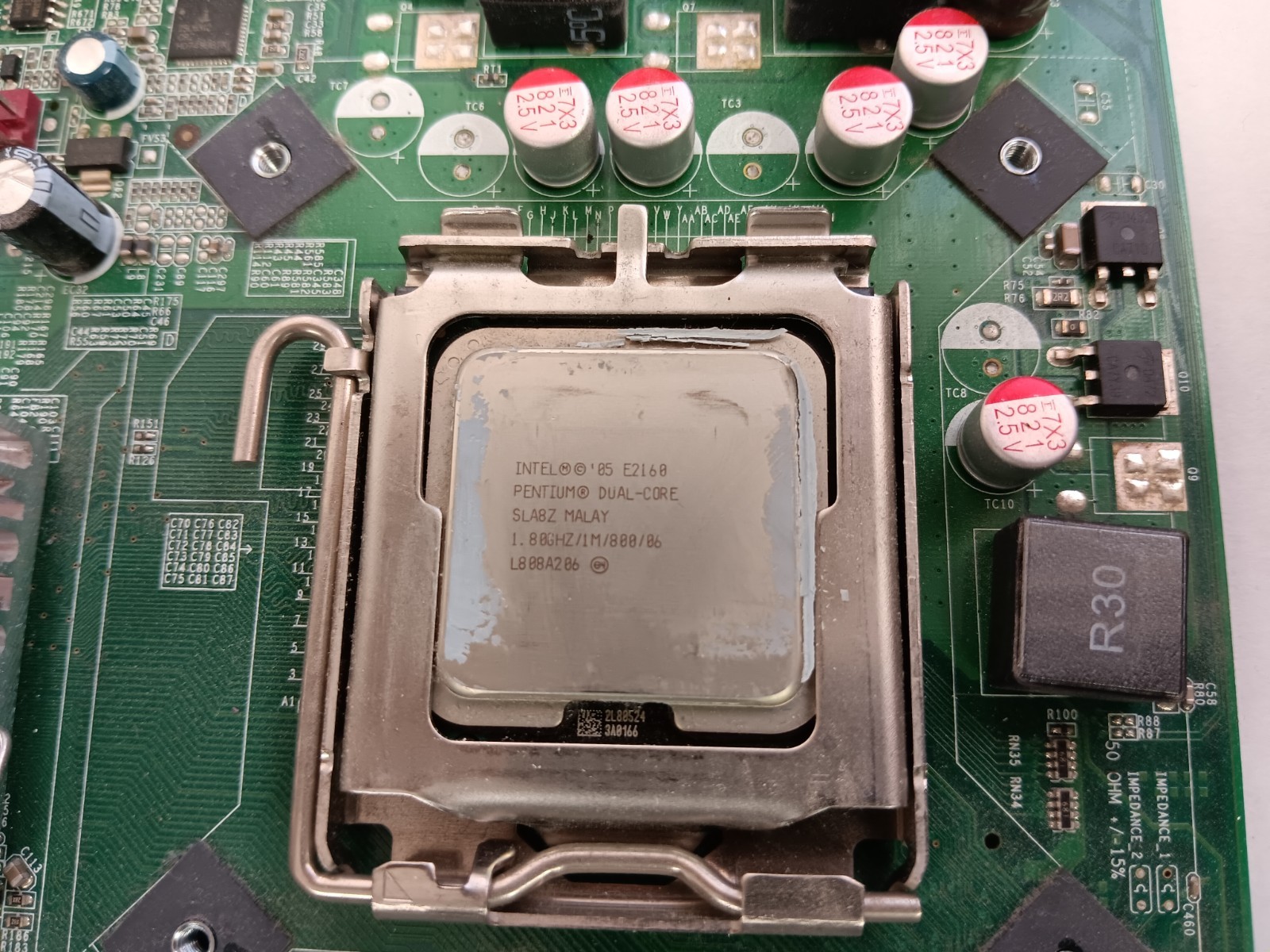 Intel Pentium E2160  with a foxconn g33m02 motherboard