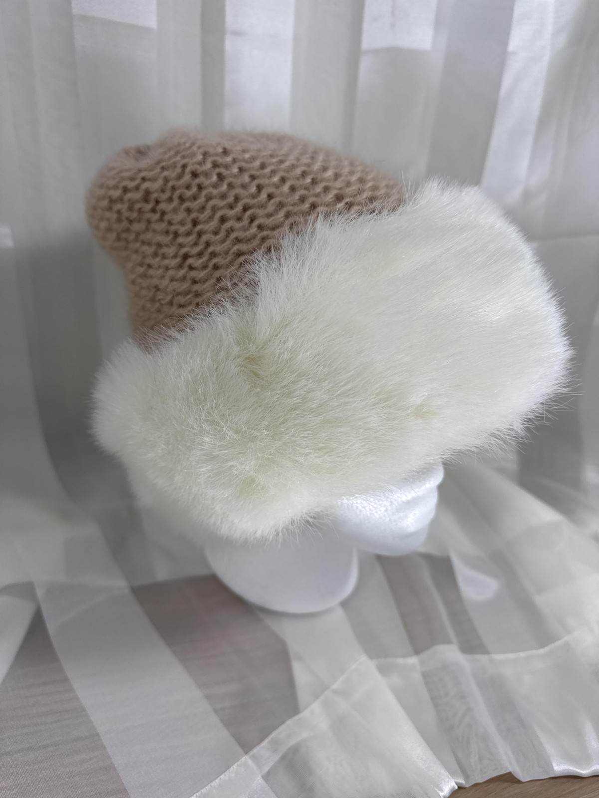 Cossack Hat Womens One Size White Faux Fur Knit Lined Winter Warm Cozy