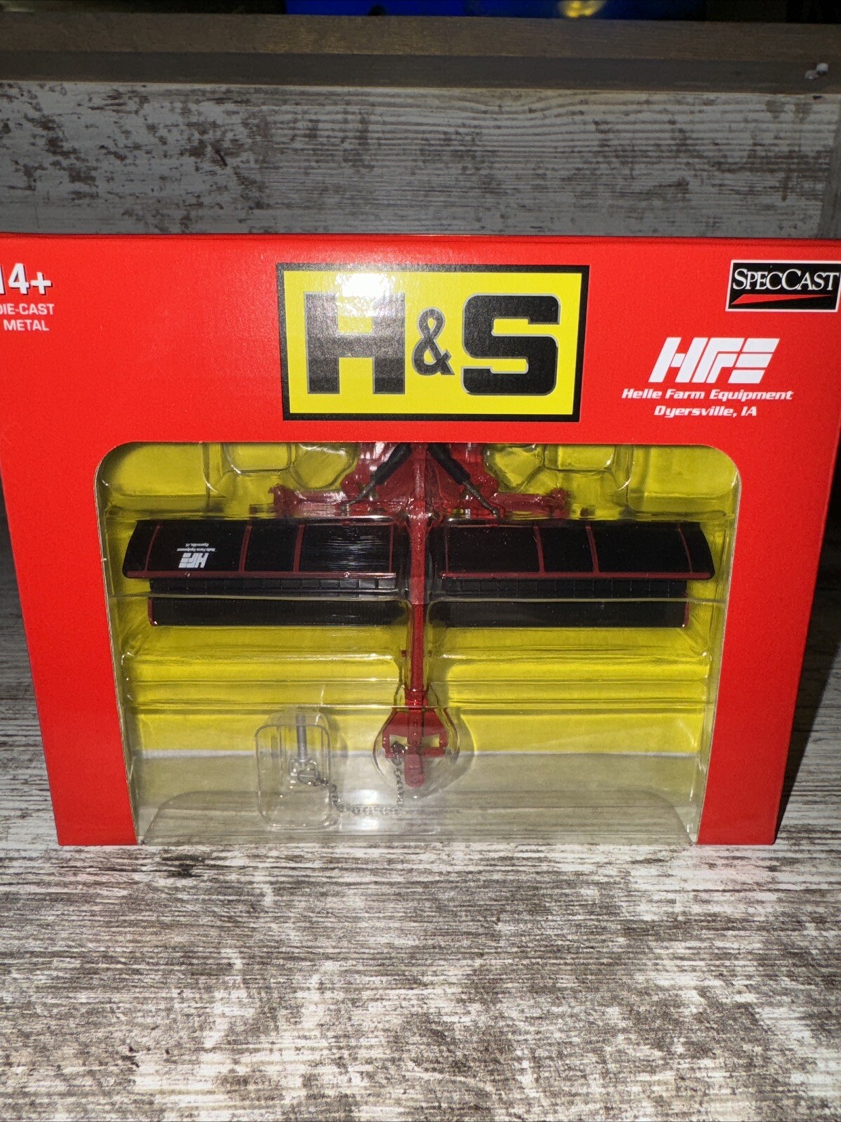 1/64 Scale H&S Twin Flex Hay Merger Helle Farm Equipment Spec Cast