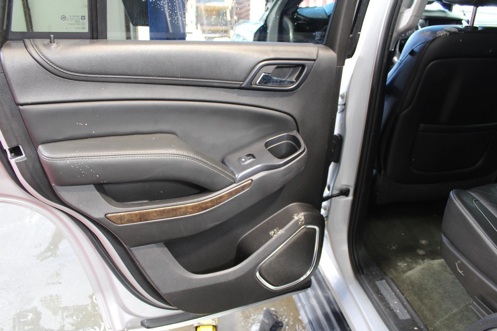 2015 CHEVROLET TAHOE LR Door Trim Panel