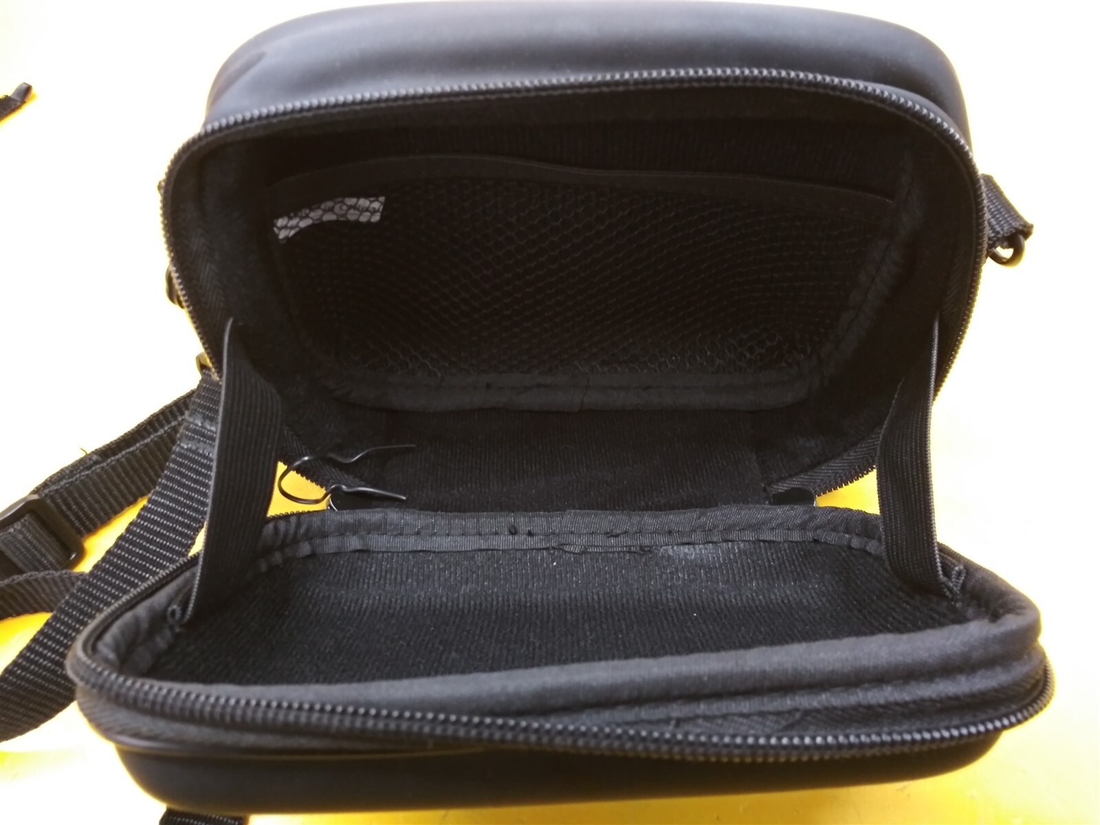 ⭐️⭐️⭐️⭐️⭐️ Vivitar DVR 945HD Digital Handheld Video Camcorder Black w Case