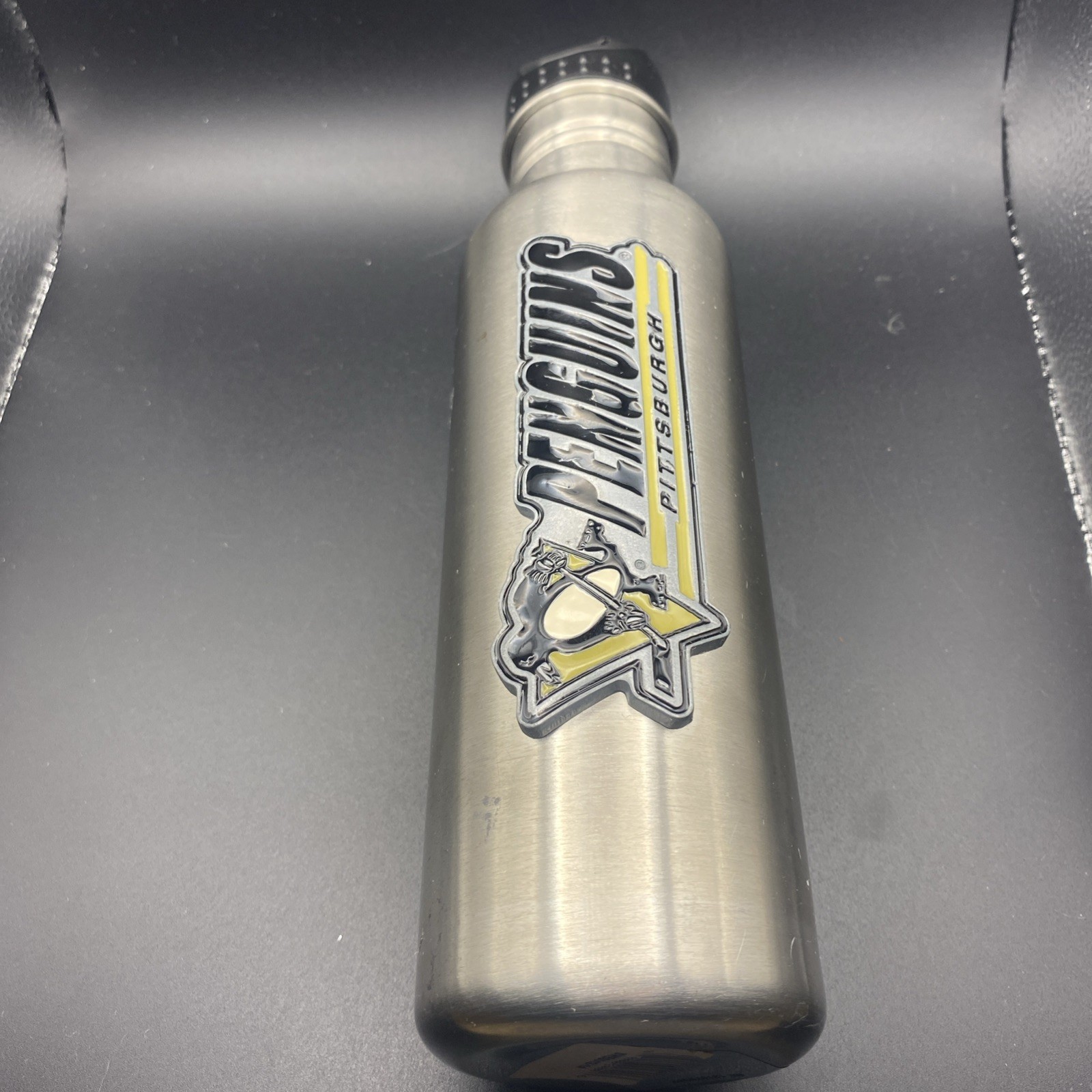 Pittsburgh Penguins 26oz Stainless Steel Water Bottle NHL BPA Free
