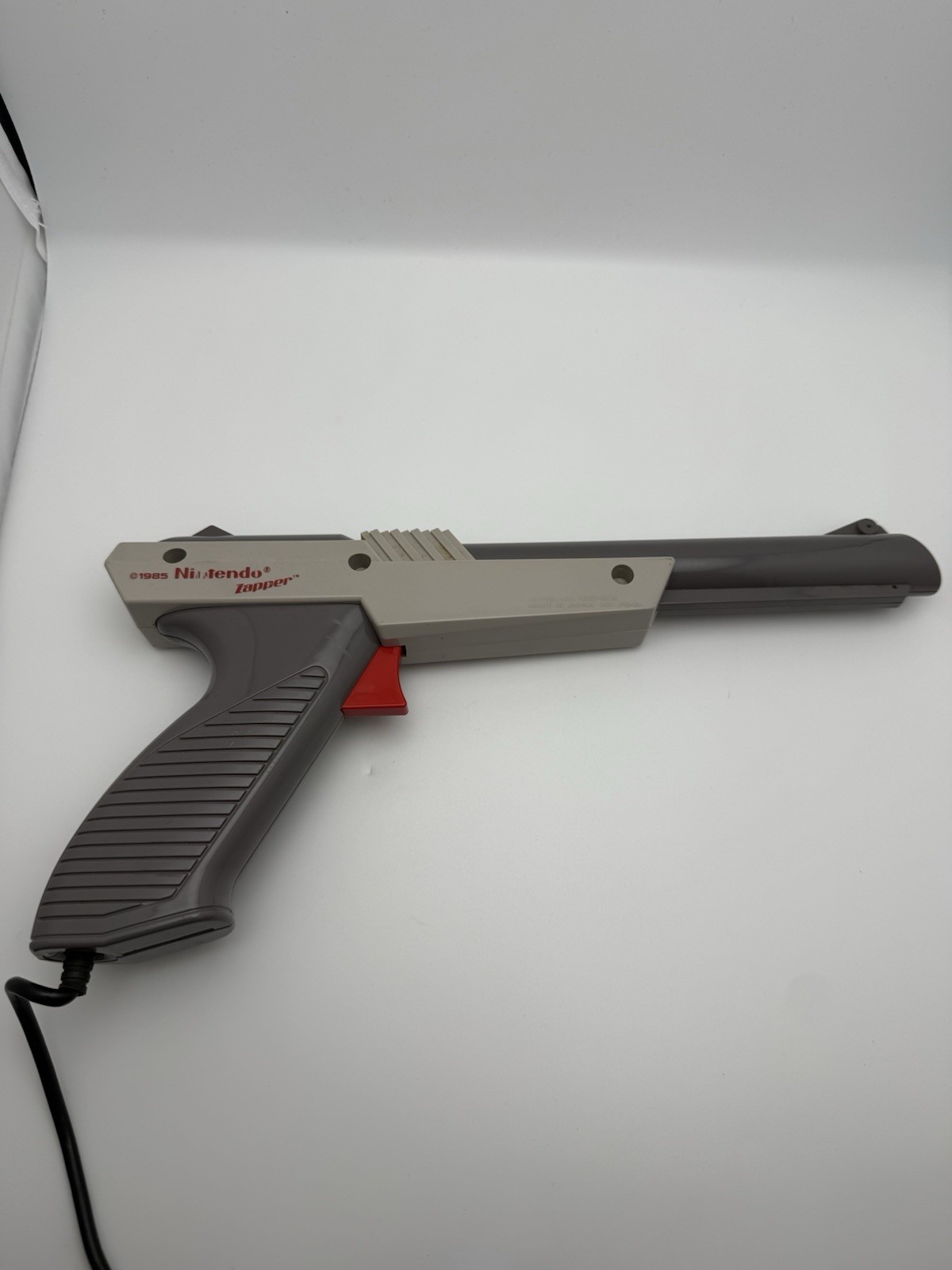 Nintendo Zapper Light Gun Controller Grey Gray OEM Official Tested NES-005