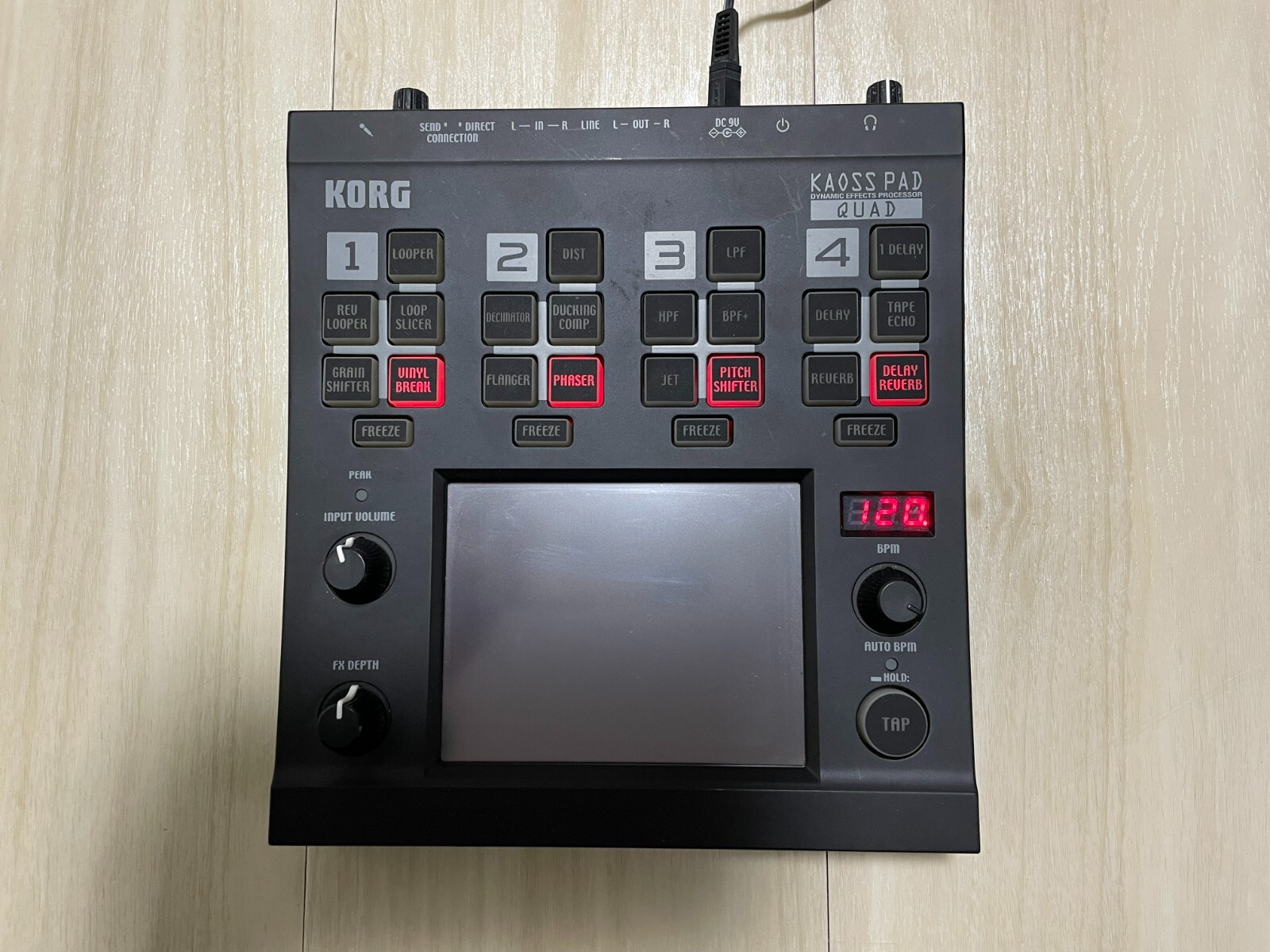 Korg Kaoss Pad Quad Dynamic Effect Processor Sampler with Original Box & Adapter