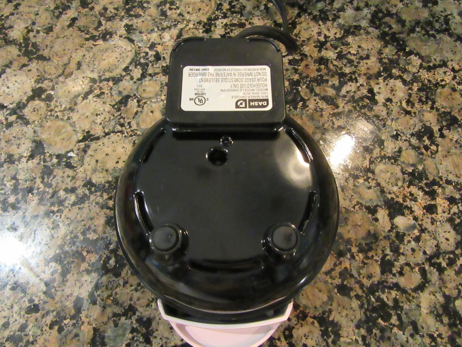 New Pink Dash Mini Maker Griddle 4" Cooking Surface Easy and Fun! Eggs + More!