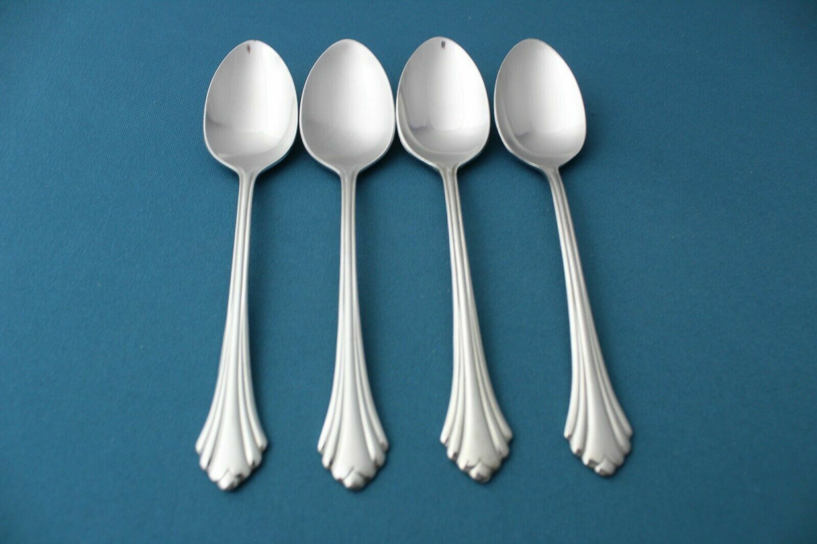 Oneida BANCROFT Teaspoons (Set of 4) Stainless USA 6"
