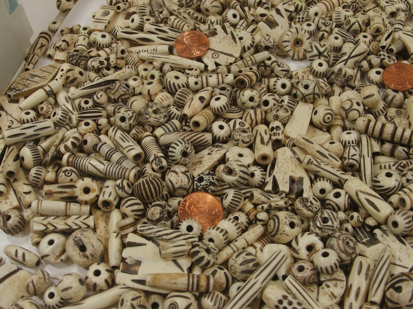 4 Pounds Assorted Water Buffalo Bone Beads / Scrap Pieces / Left Overs Bulk (Z5)