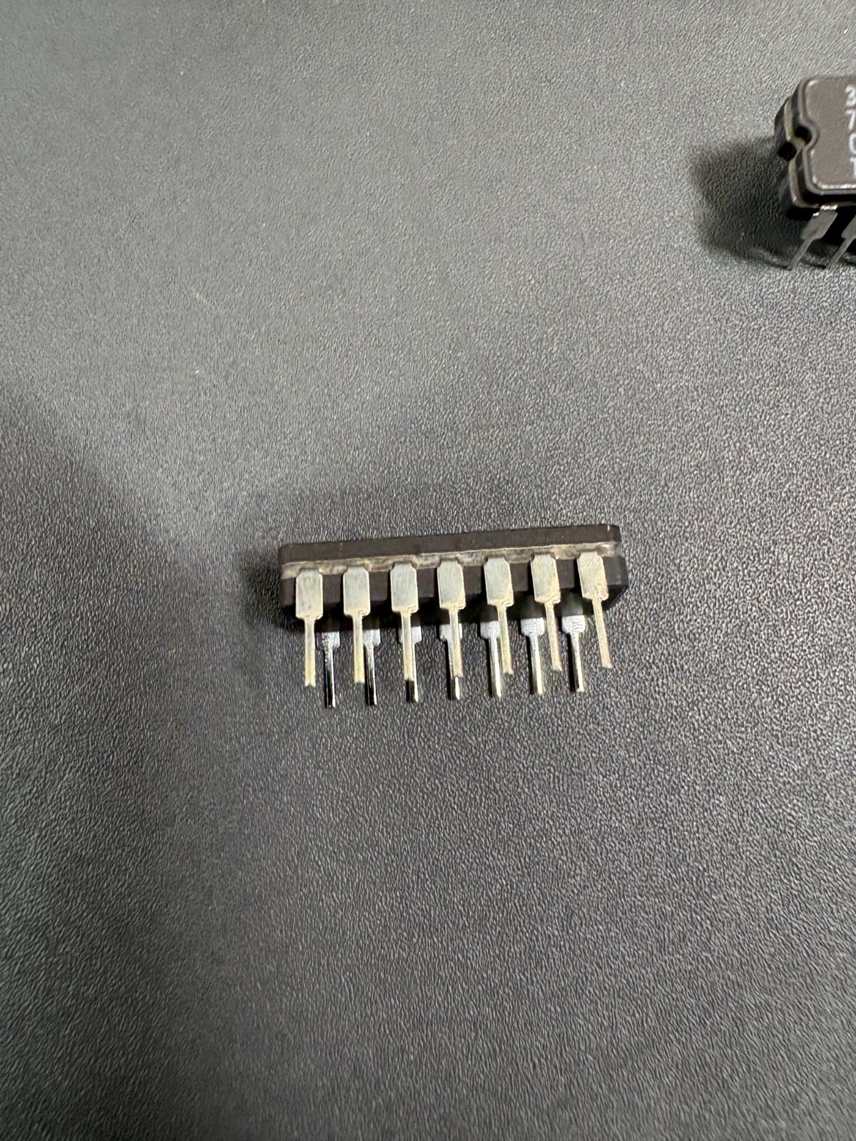 5pcs CD4093BF3A TI Quad NAND Schmitt Trigger DIP14 Logic IC
